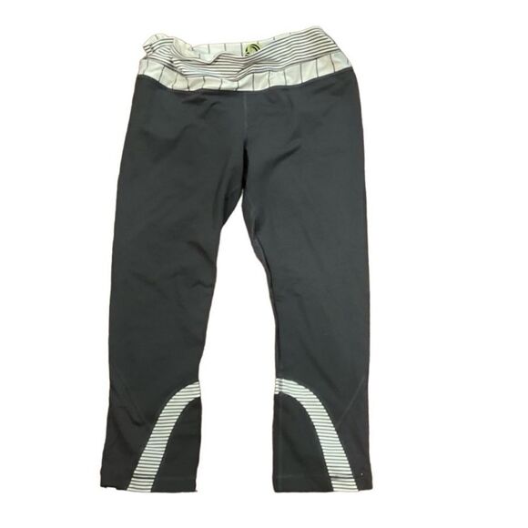 Lululemon Run Inspire Crop II Soot Light Hyper Stripe Angel Wing Gray Sz 6 - Picture 4 of 11